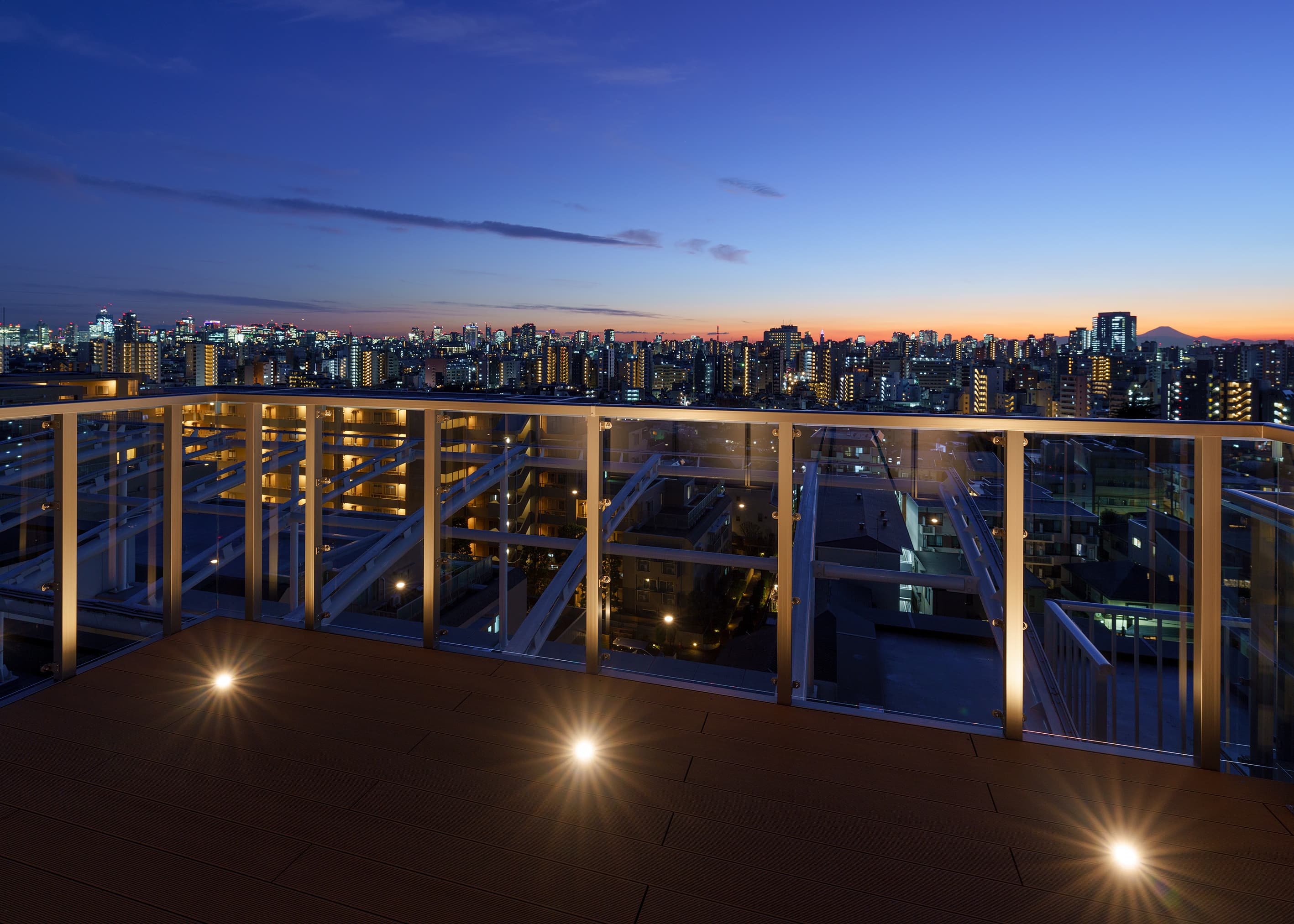 Rooftop Terrace 4