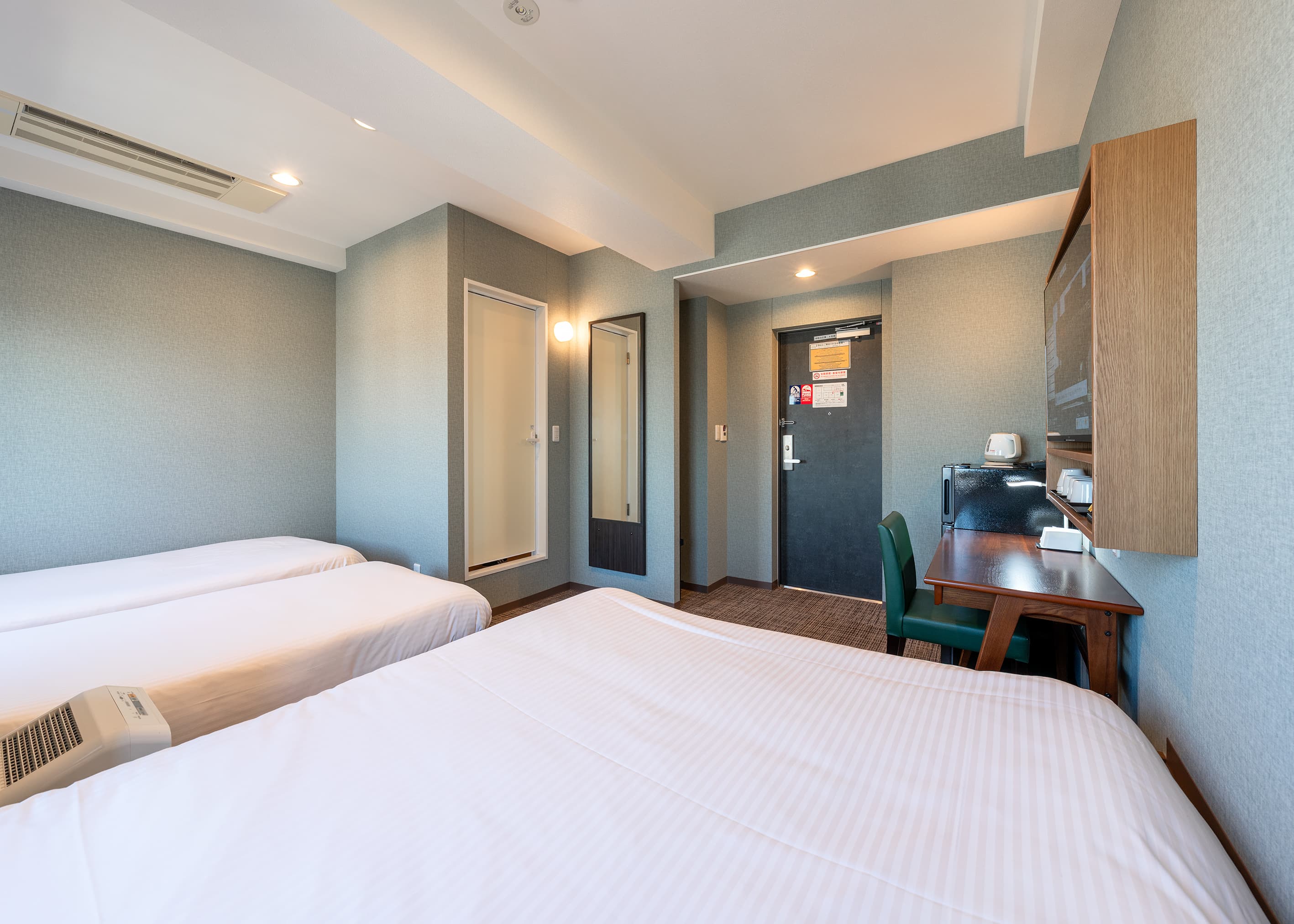 Family Triple Room 3